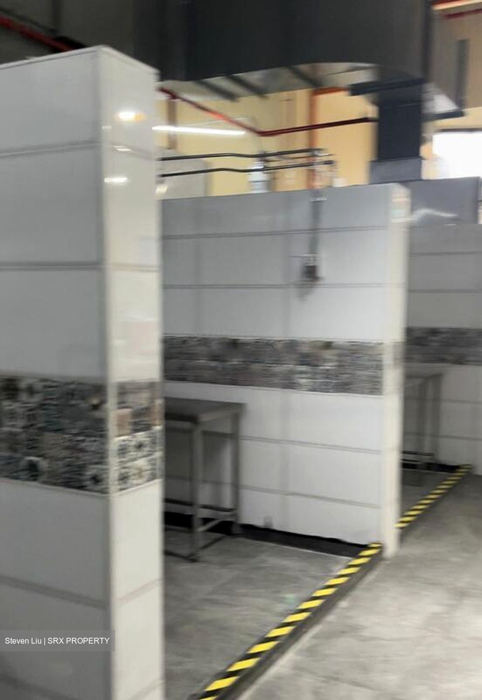 Space 21 (D14), Retail #473792801